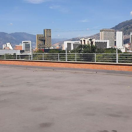 Apartamento Cerca A Plaza Mayor Medellín Dış mekan fotoğraf
